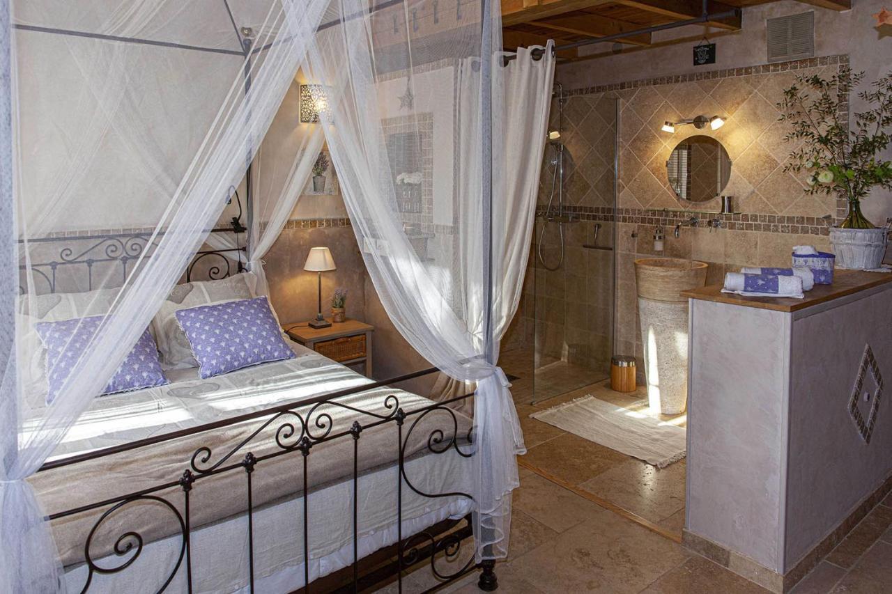 Mas Des Rabasses Bed & Breakfast Le Pontet  Luaran gambar